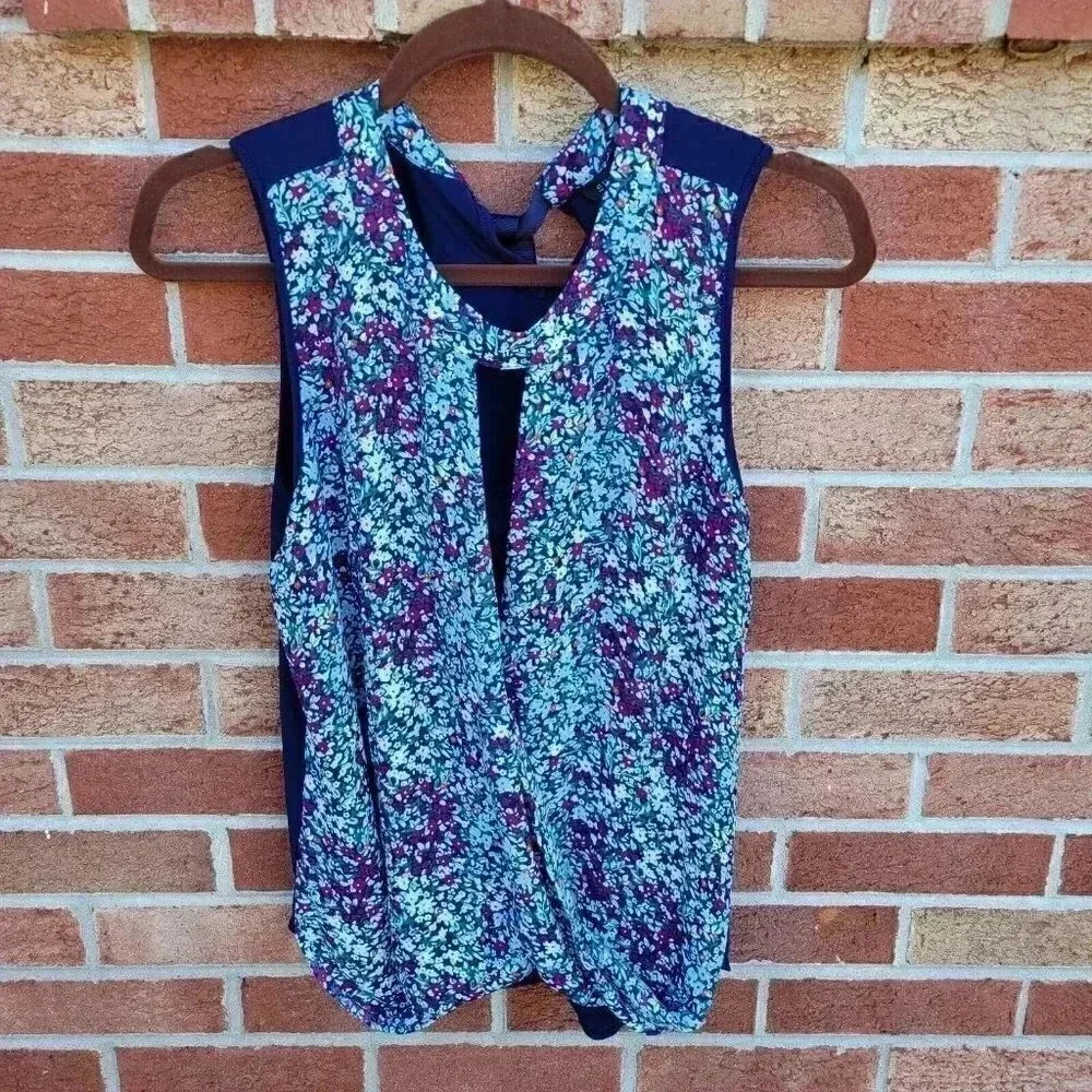 41 Hawthorn Blouse Women's Size Medium Petite Mock Wrap Navy BlueFloral